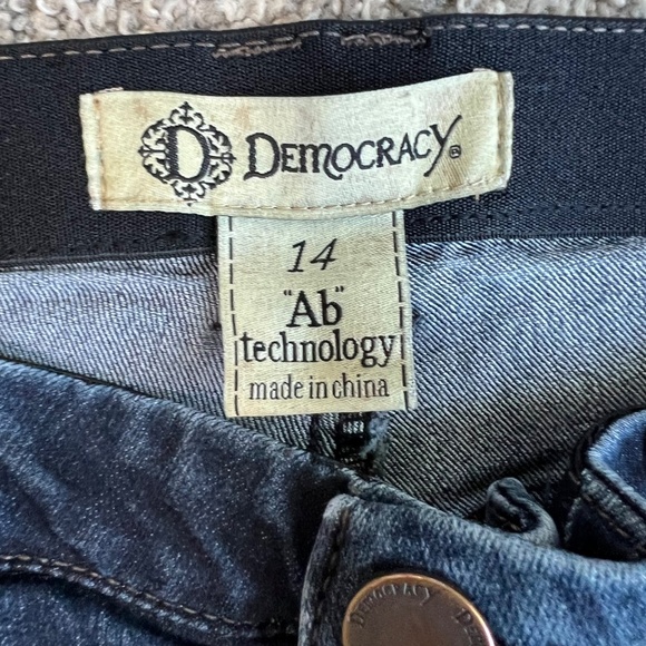 Democracy 'Ab' technology Dark Wash Skinny Jeans, Size 14 - Picture 3 of 7
